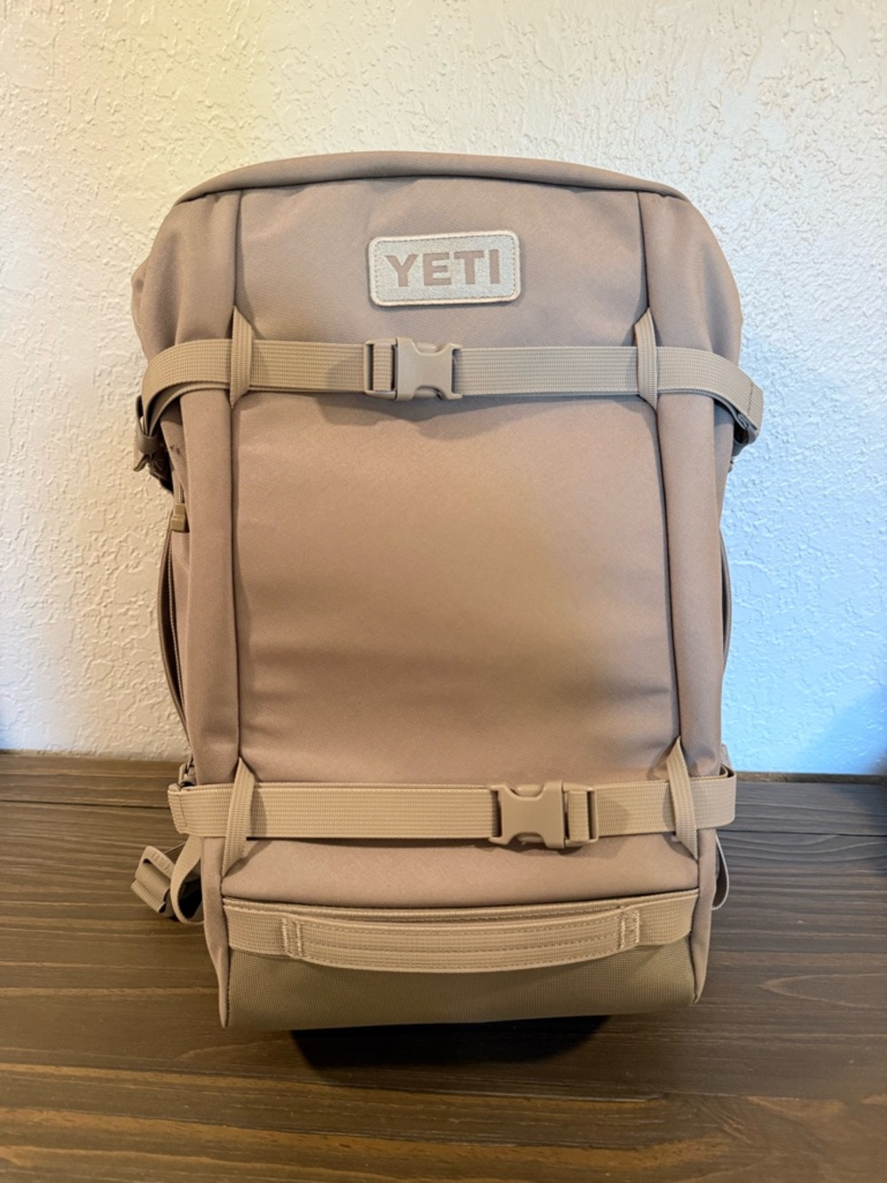 YETI Crossroads 22L Backpack, Cape taupe, New w/ tags